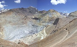ロス・ペランブレス銅鉱山（チリ）