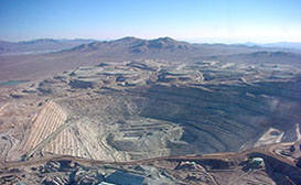 エスコンディーダ銅鉱山（チリ）